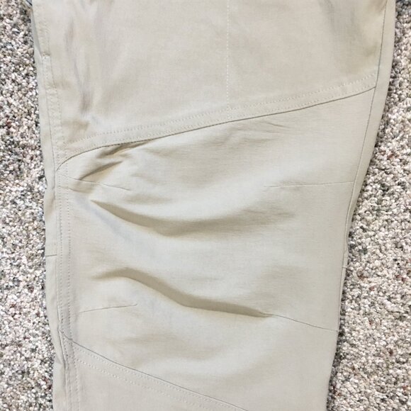 Columbia 36 x 32 Omni-shield Hiking Pants - Picture 2 of 8